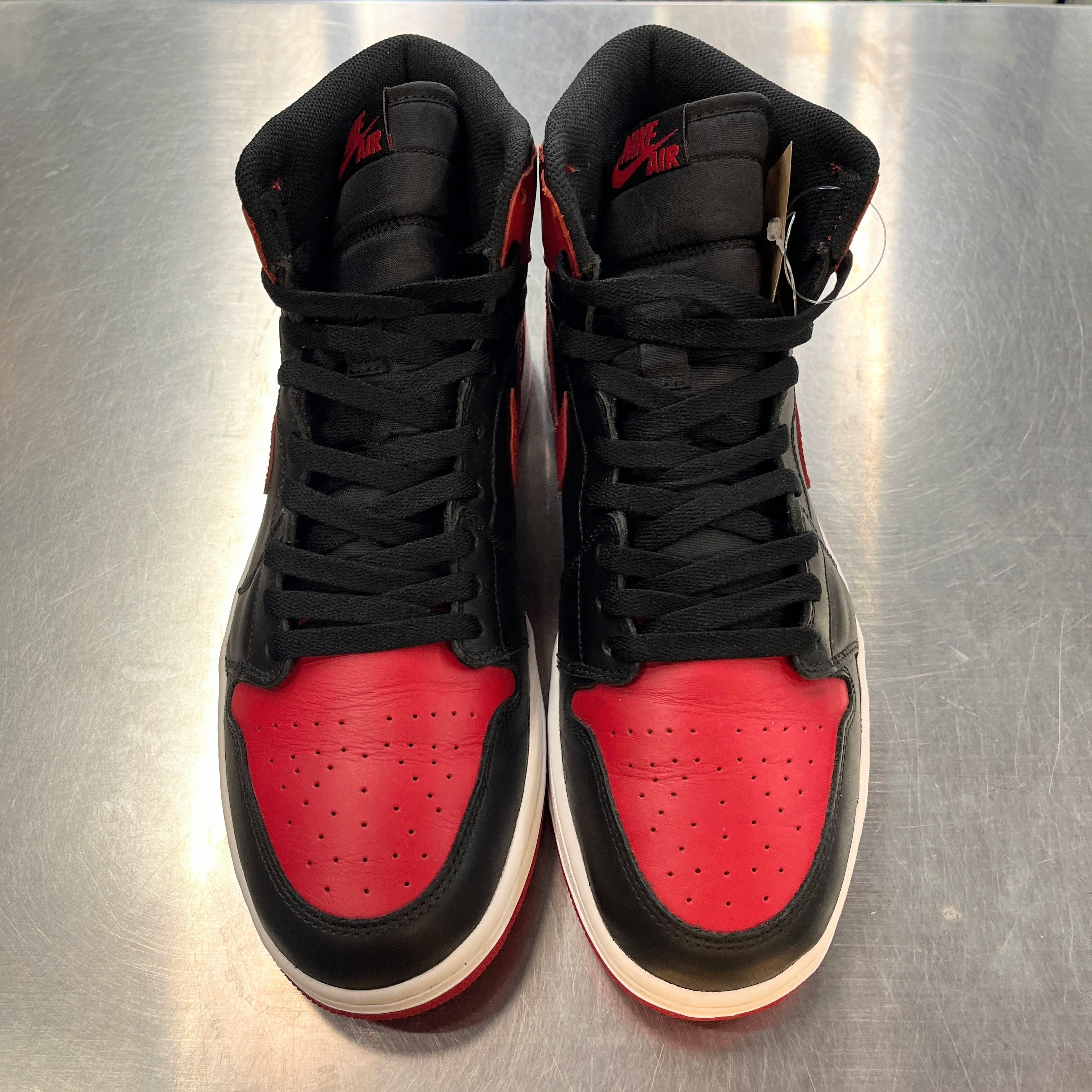 【US11】 AIR JORDAN 1 RETRO HIGH OG BRED 555088-023 【USED】