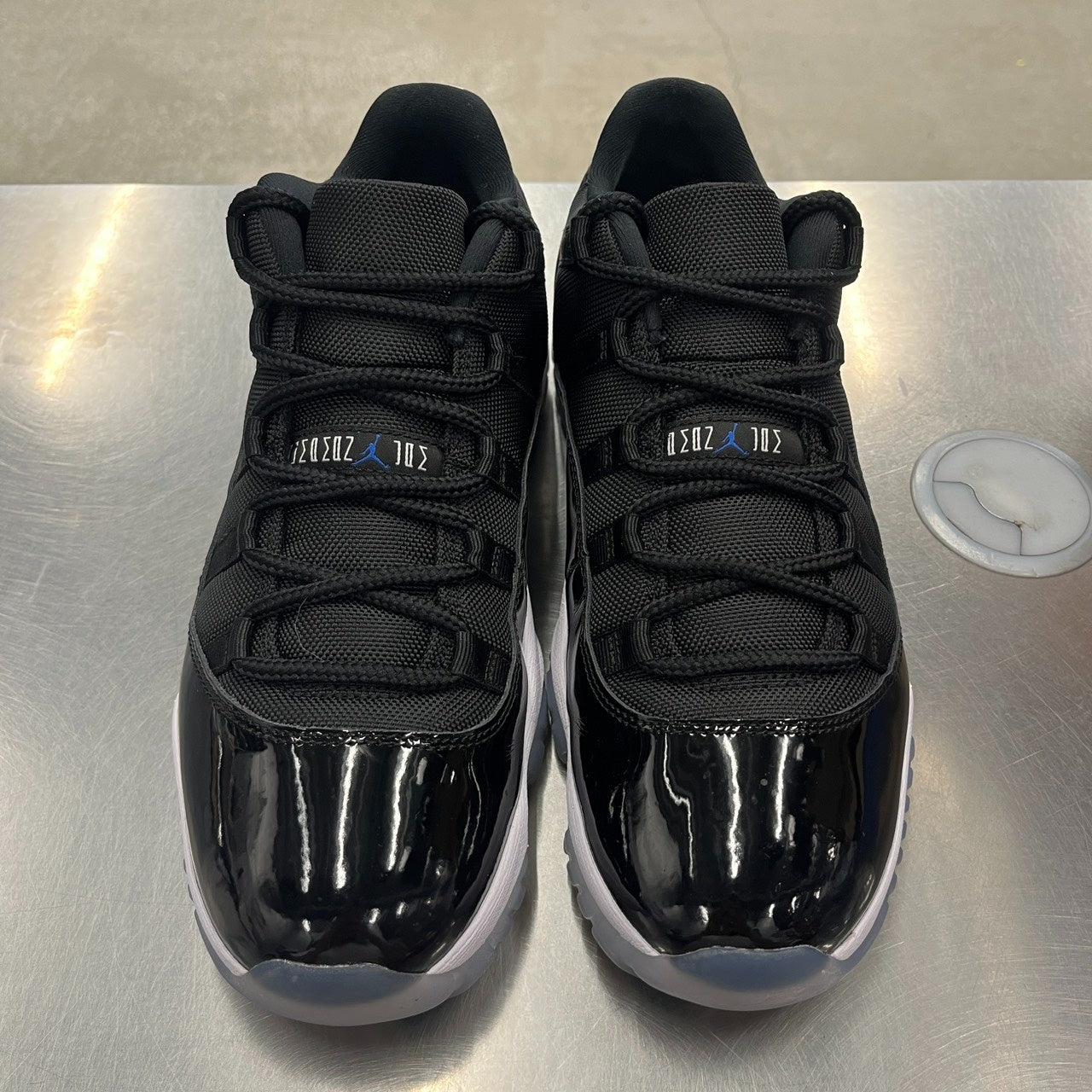 【US10】 AIR JORDAN 11 RETRO LOW Space Jam FV5104-004 【USED】