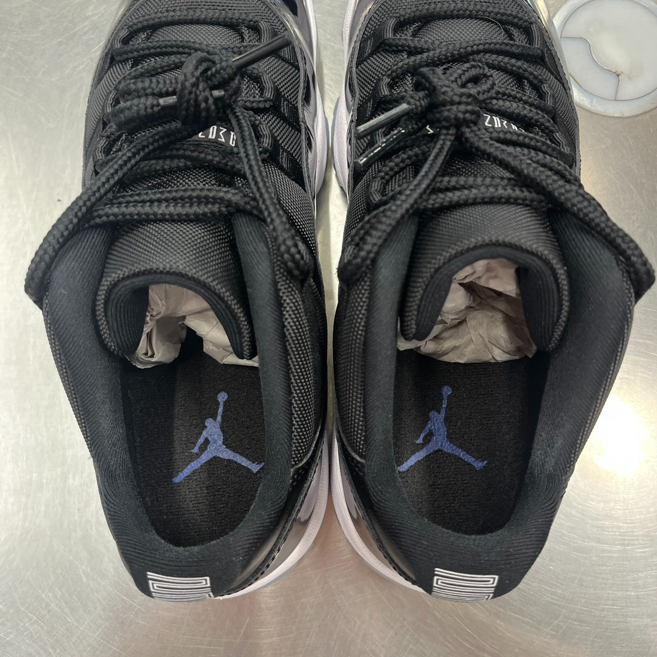 【US10】 AIR JORDAN 11 RETRO LOW Space Jam FV5104-004 【USED】
