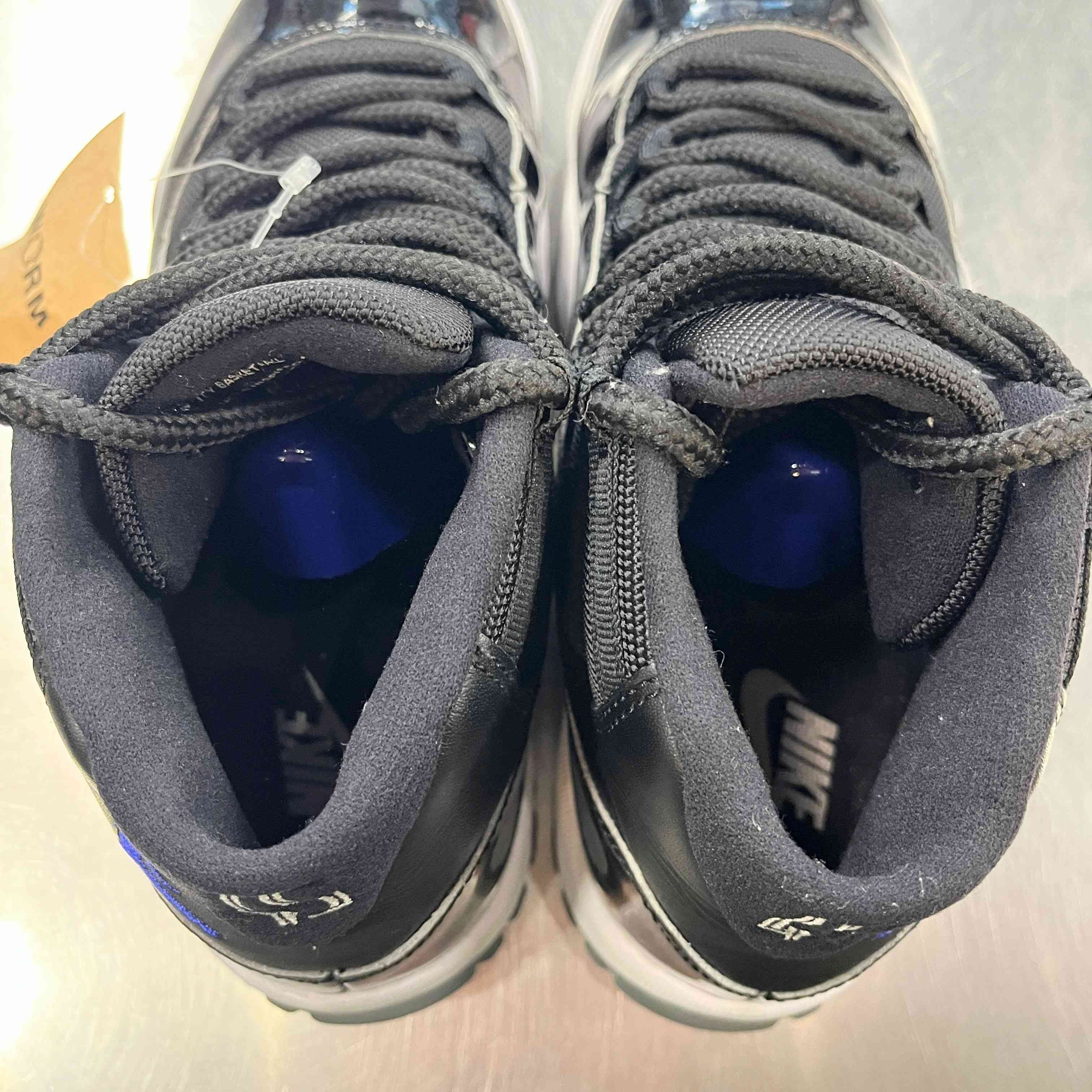【US7】 AIR JORDAN 11 RETRO Space Jam 378037-003 【USED】