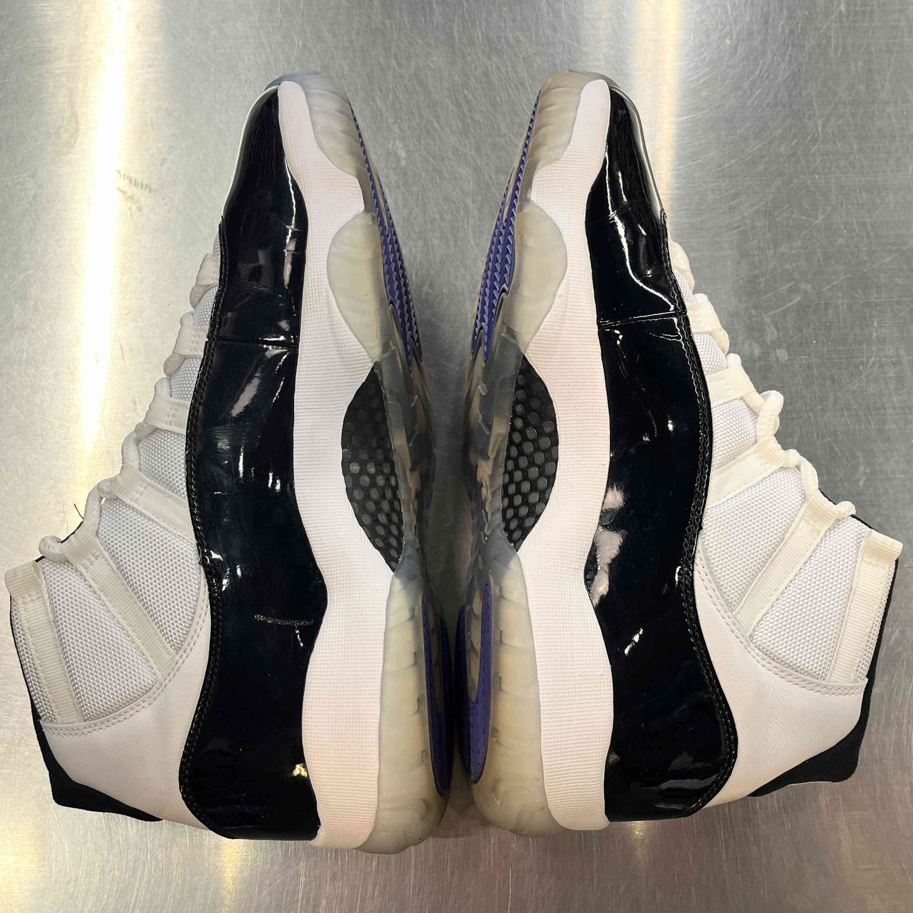 【US10】 AIR JORDAN 11 RETRO 378037-100 【USED】