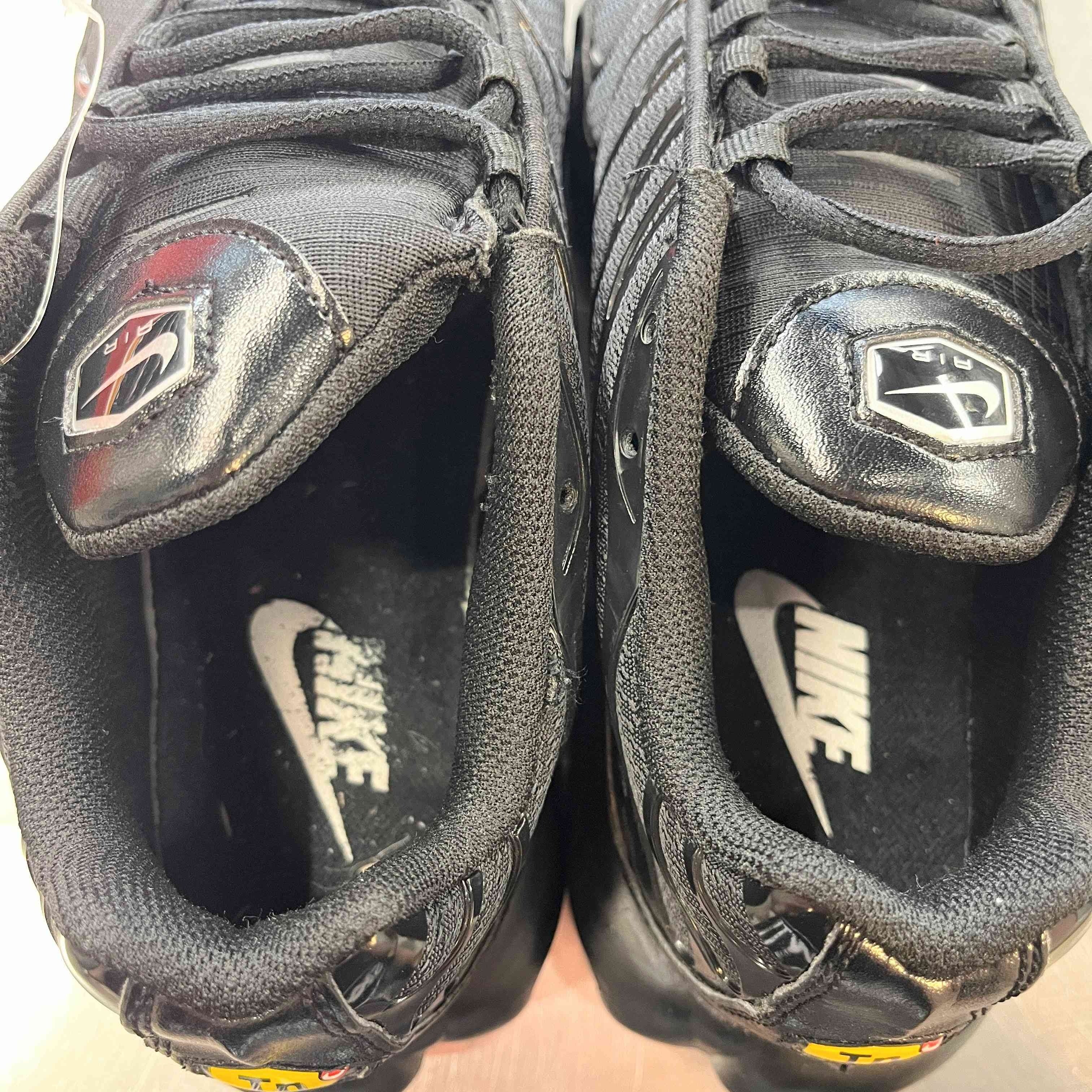 【US10】 NIKE AIR MAX PLUS 604133-050 【USED】