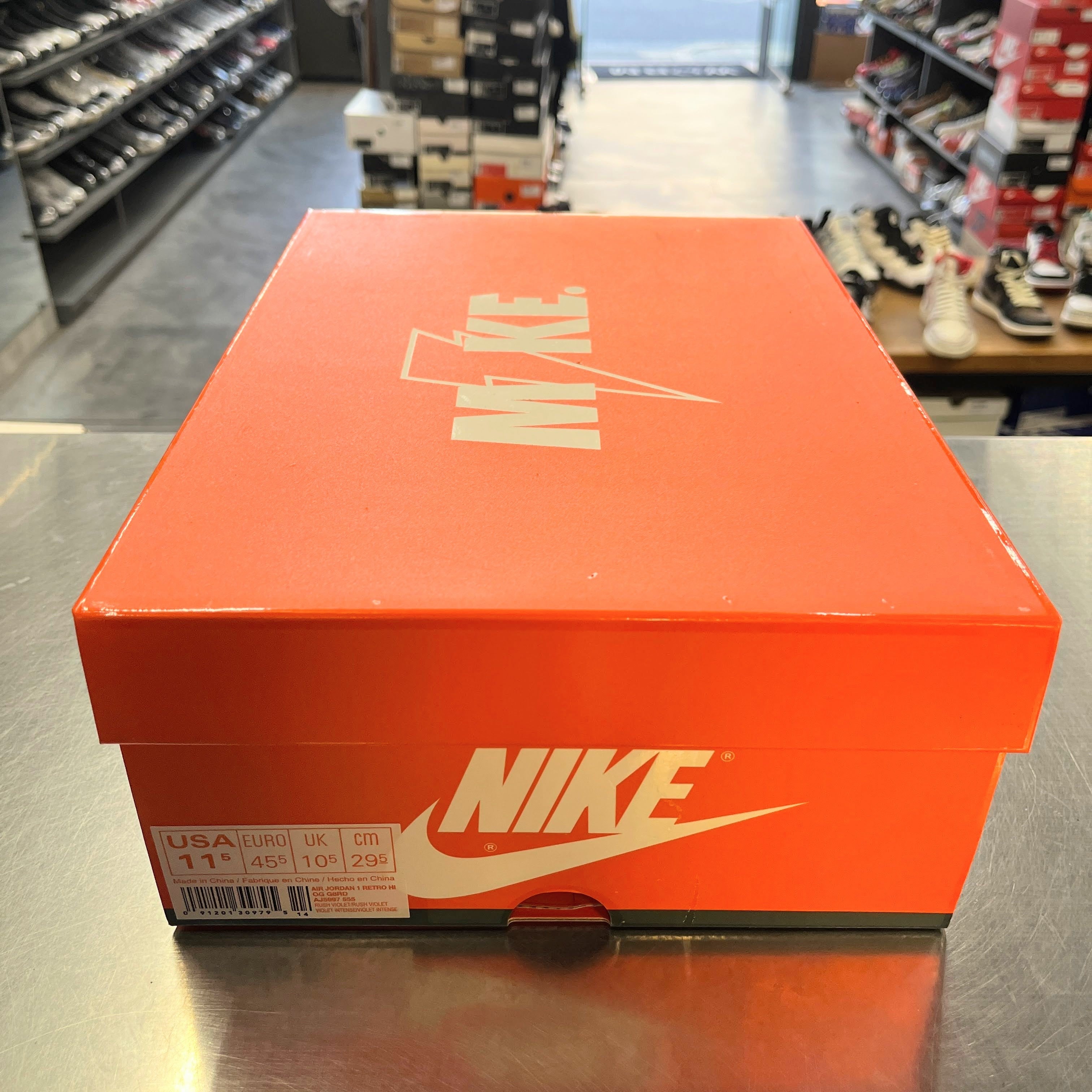 【US11.5】 AIR JORDAN 1 RETRO HI OG G8RD AJ5997-555 【USED】