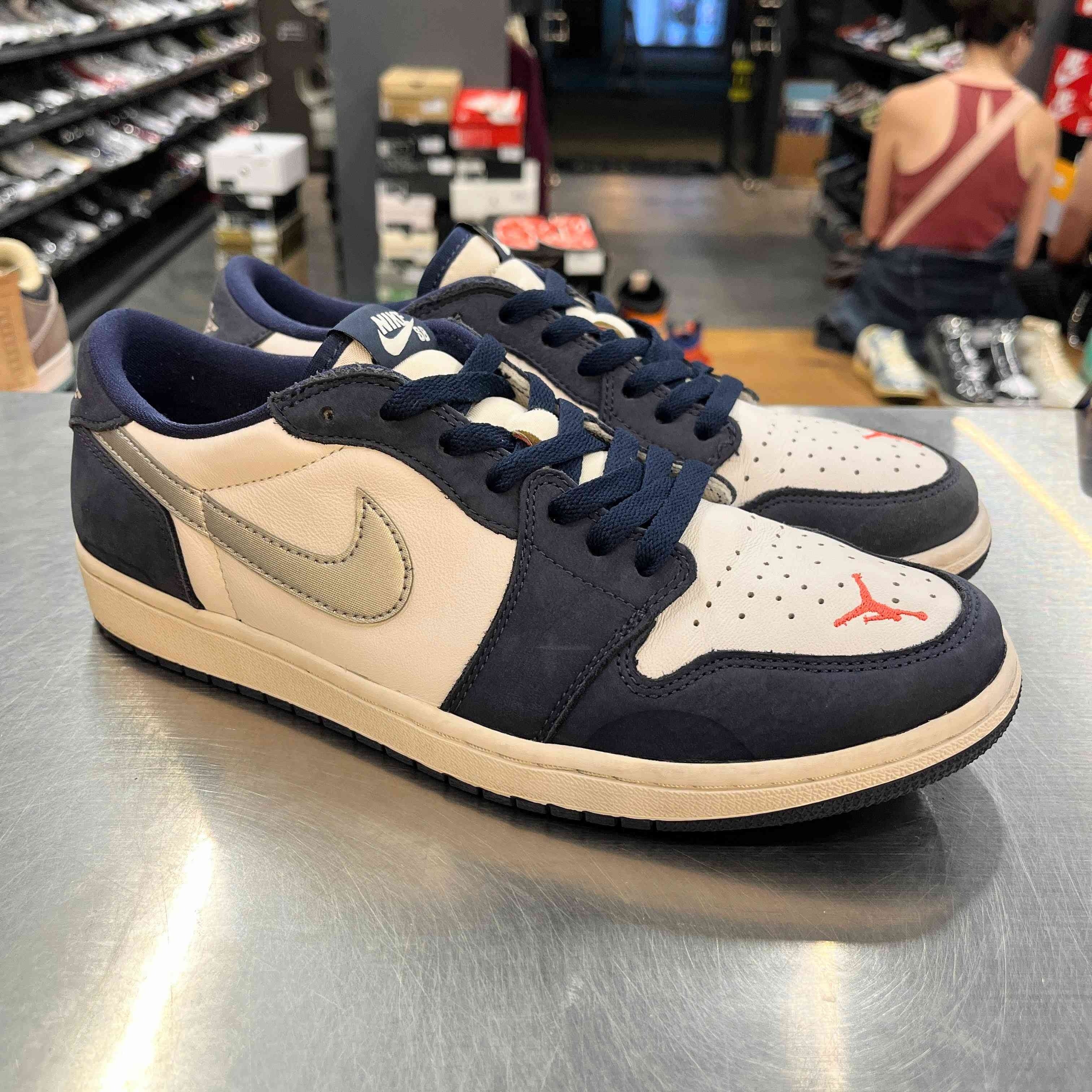 【US9.5】 NIKE SB SB AIR JORDAN 1 LOW QS ERIC KOSTON CJ7891-400 【USED】