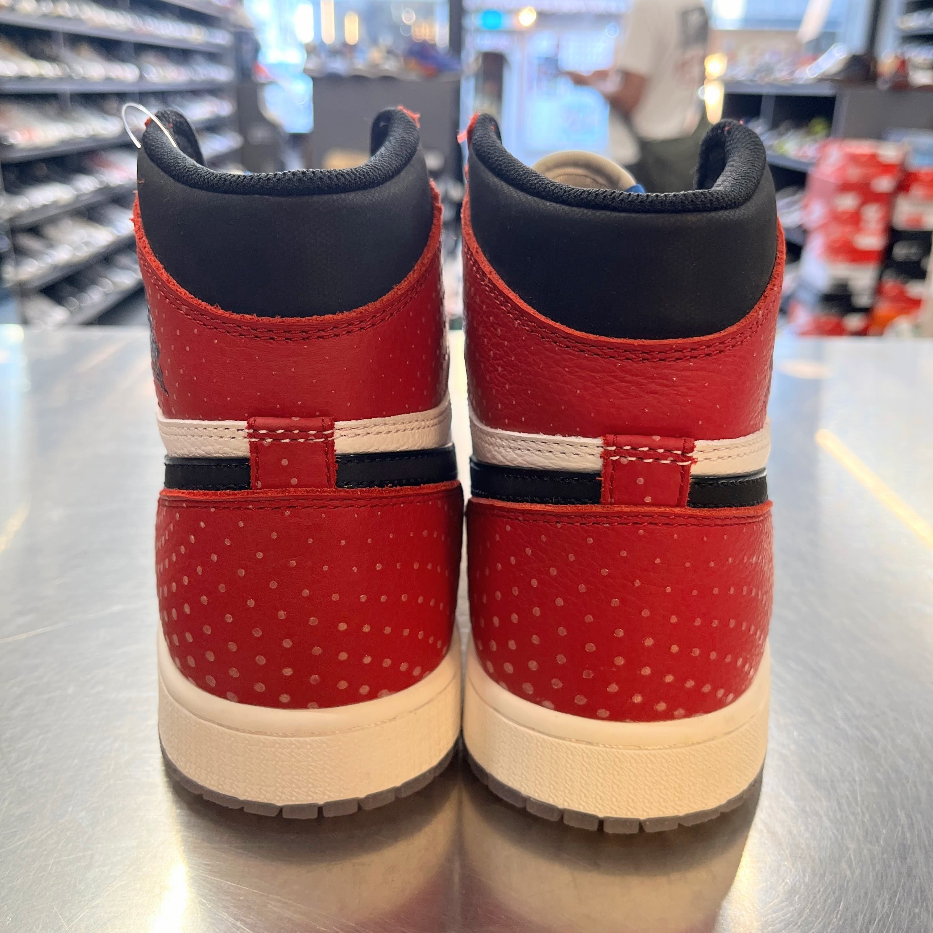【US8】 AIR JORDAN 1RETRO HIGH OG Spider-Man Origin Story Special Box 555088-602 【USED】