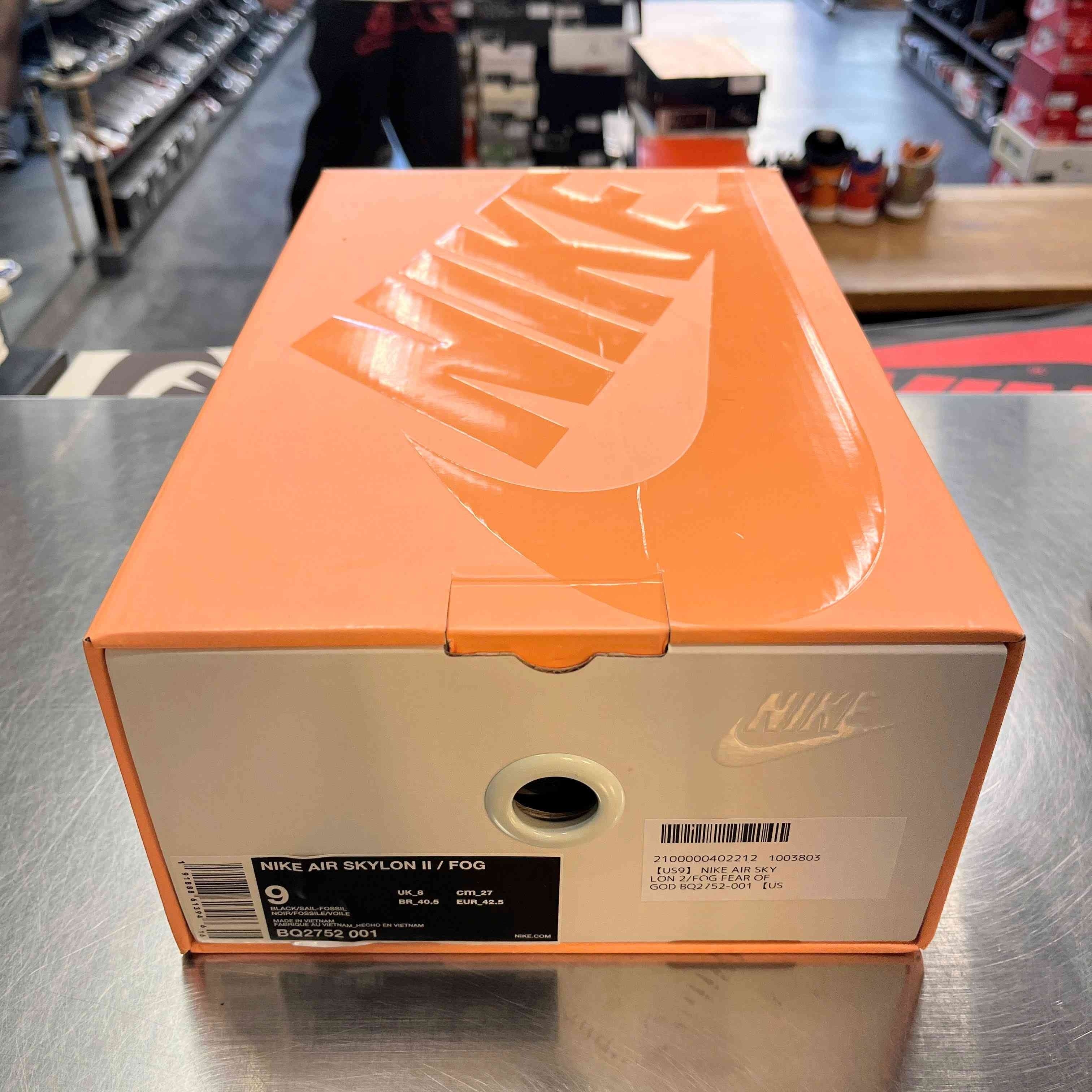【US9】 NIKE AIR SKYLON 2/FOG FEAR OF GOD BQ2752-001 【USED】