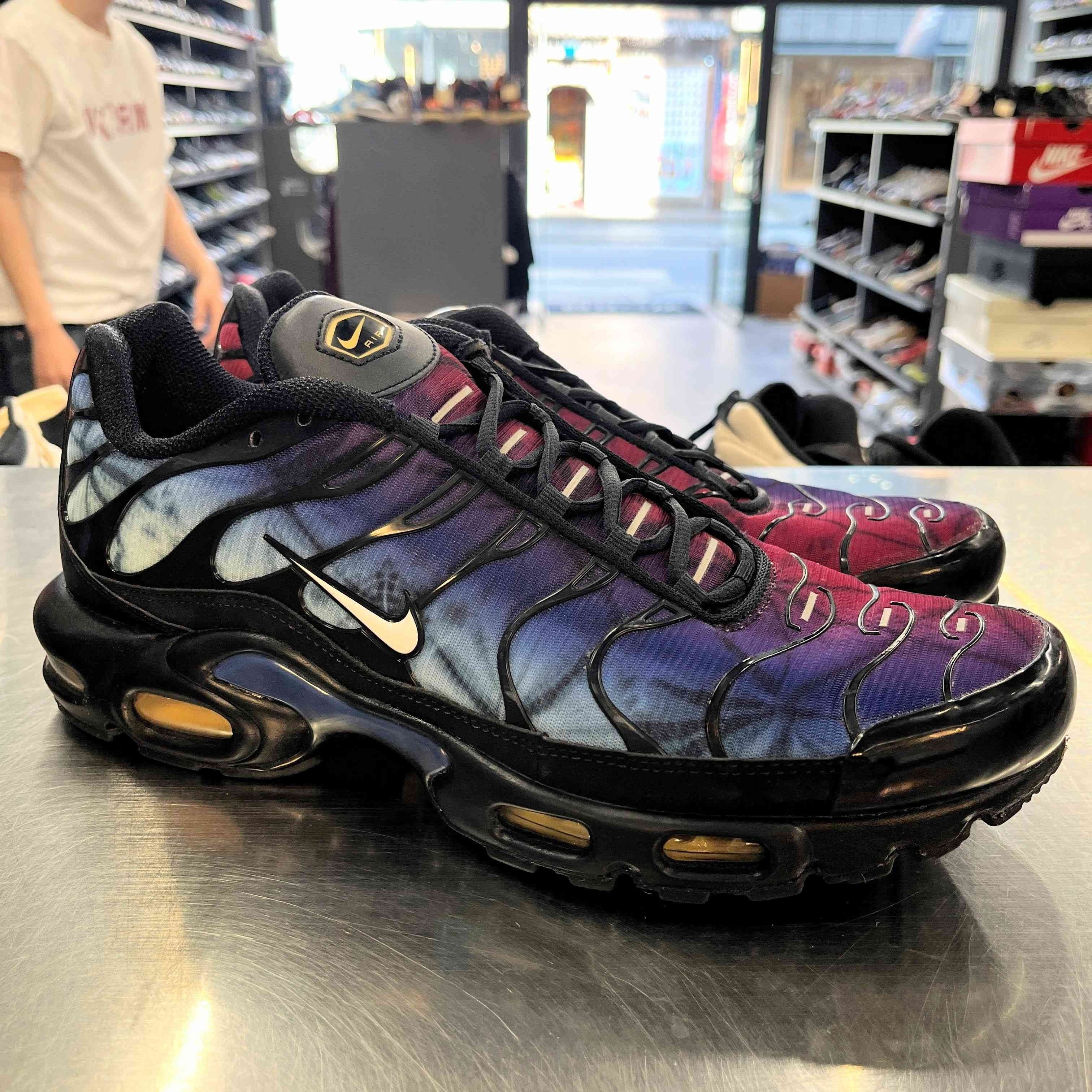【US11】 NIKE AIR MAX PLUS 25th Anniversary FV0393-001 【USED】