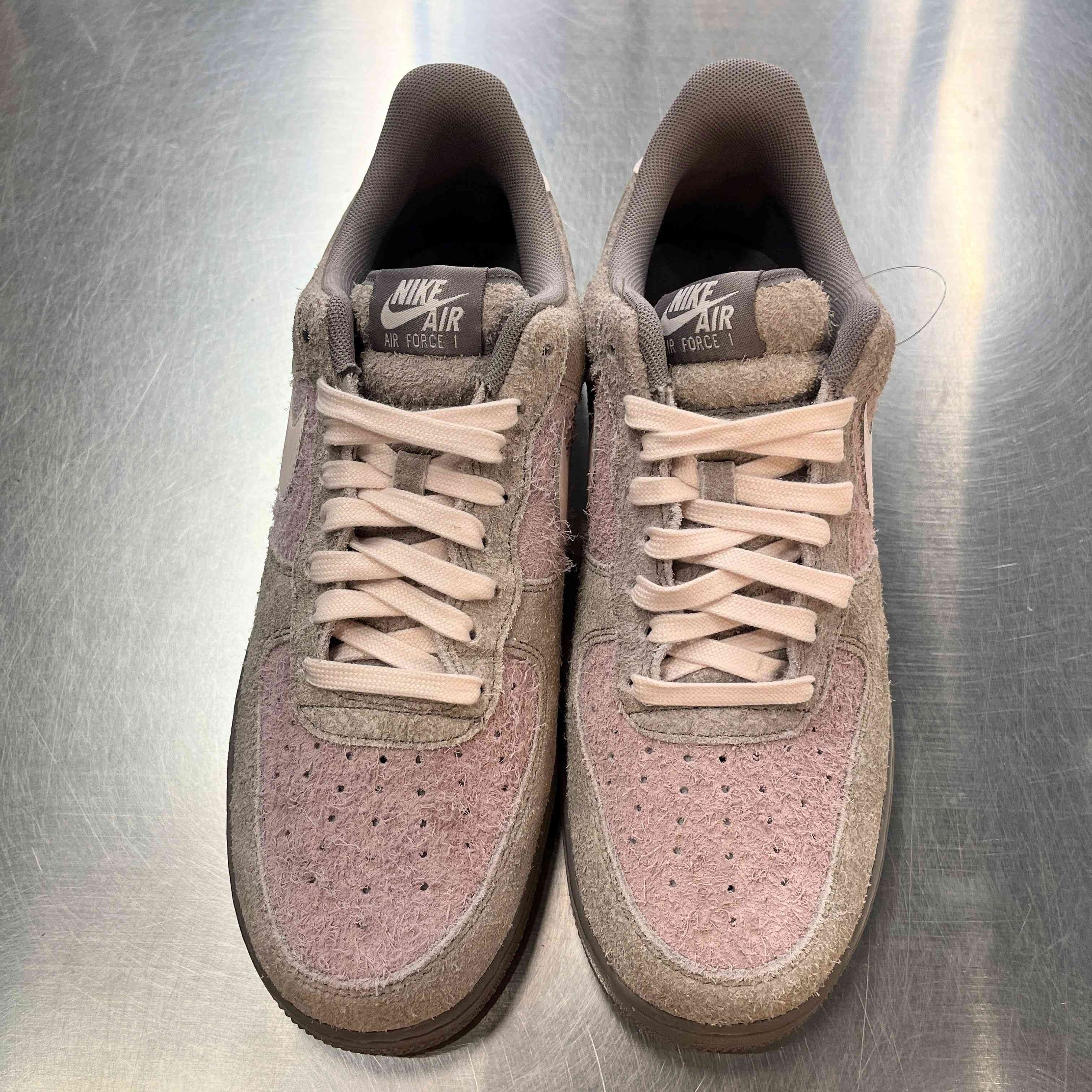 【US10.5】 NIKE AIR FORCE 1 07 PRM IQ3472-298 【USED】