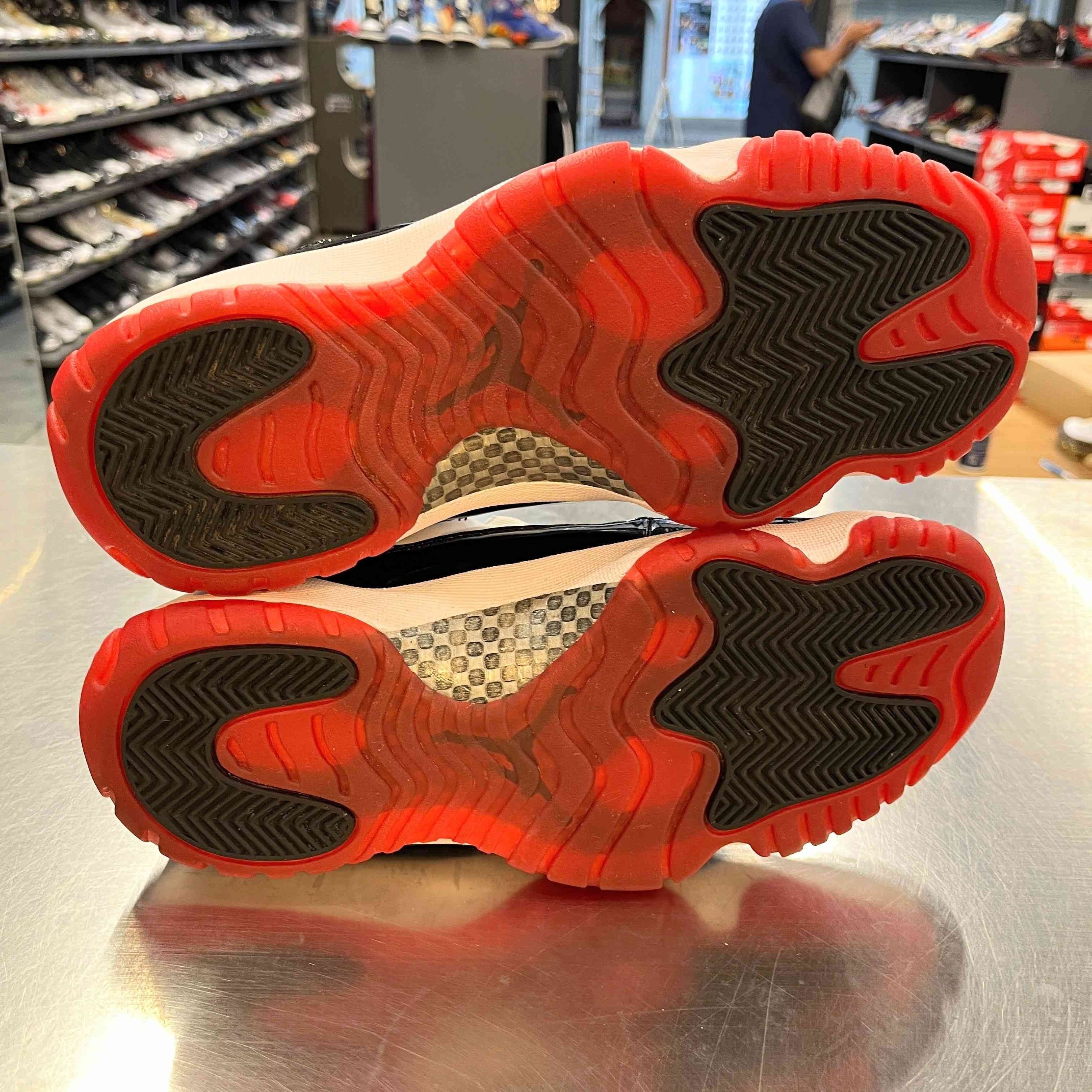 【US8】 AIR JORDAN 11 RETRO LOW AV2187-160 【USED】