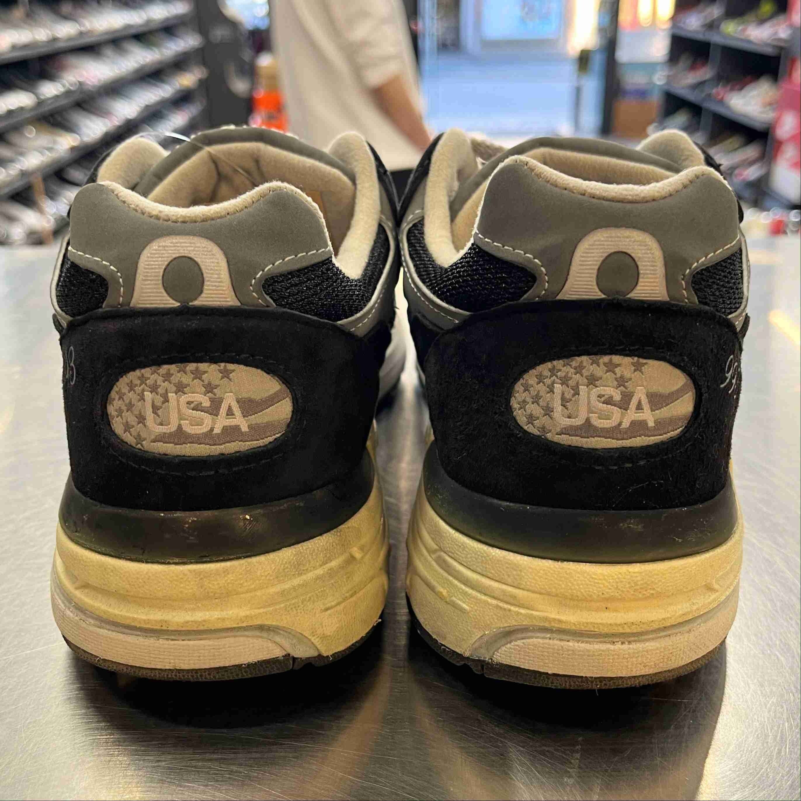 【US9】 New Balance MR993BK 【USED】
