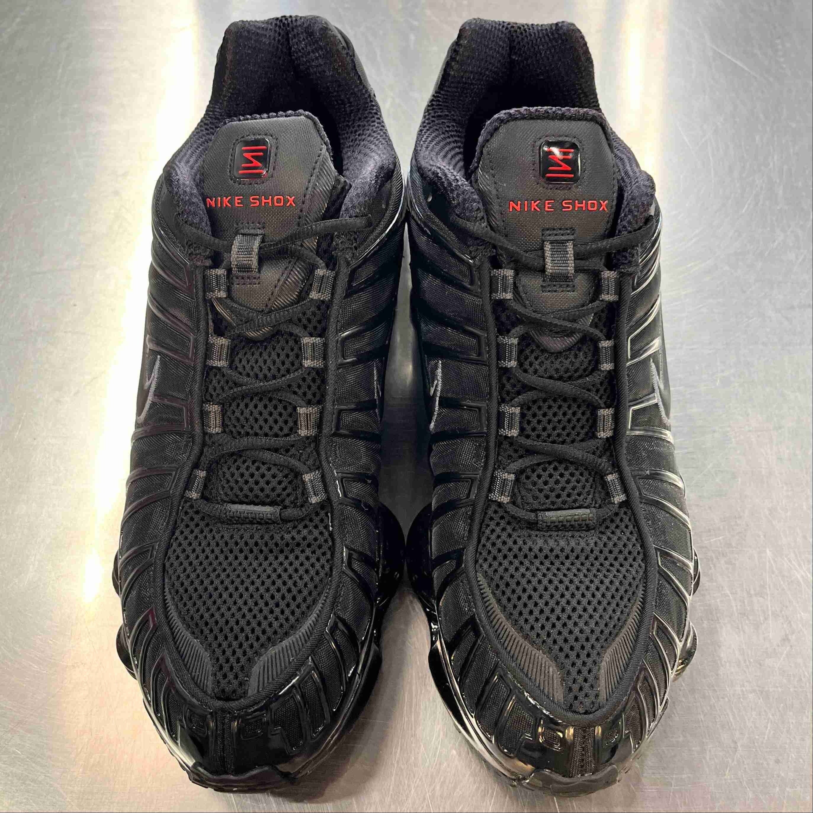 【US10.5】 NIKE SHOX TL AV3595-002 【USED】