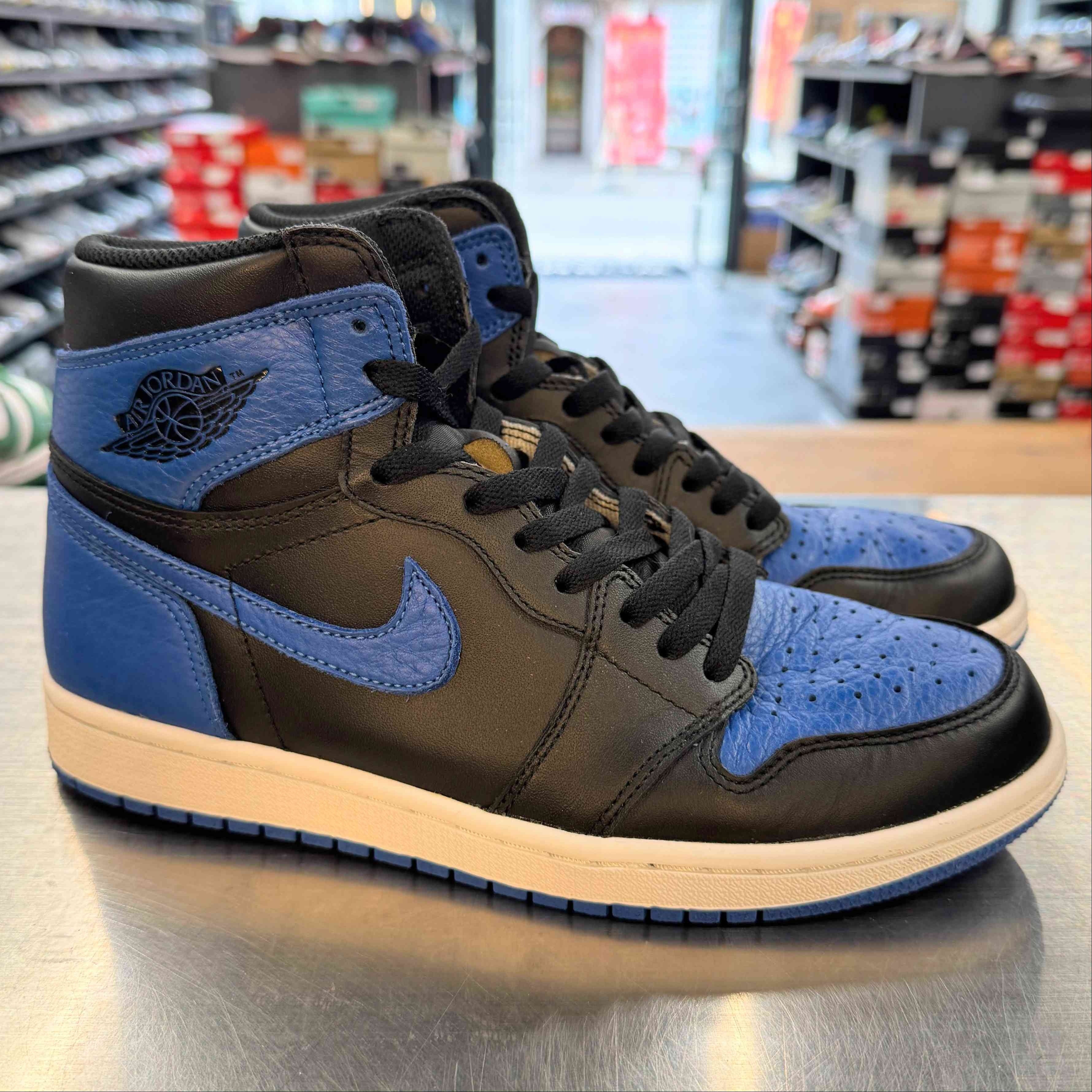 【US8】 AIR JORDAN 1 RETRO HIGH OG ROYAL 2017 555088-007 【USED】