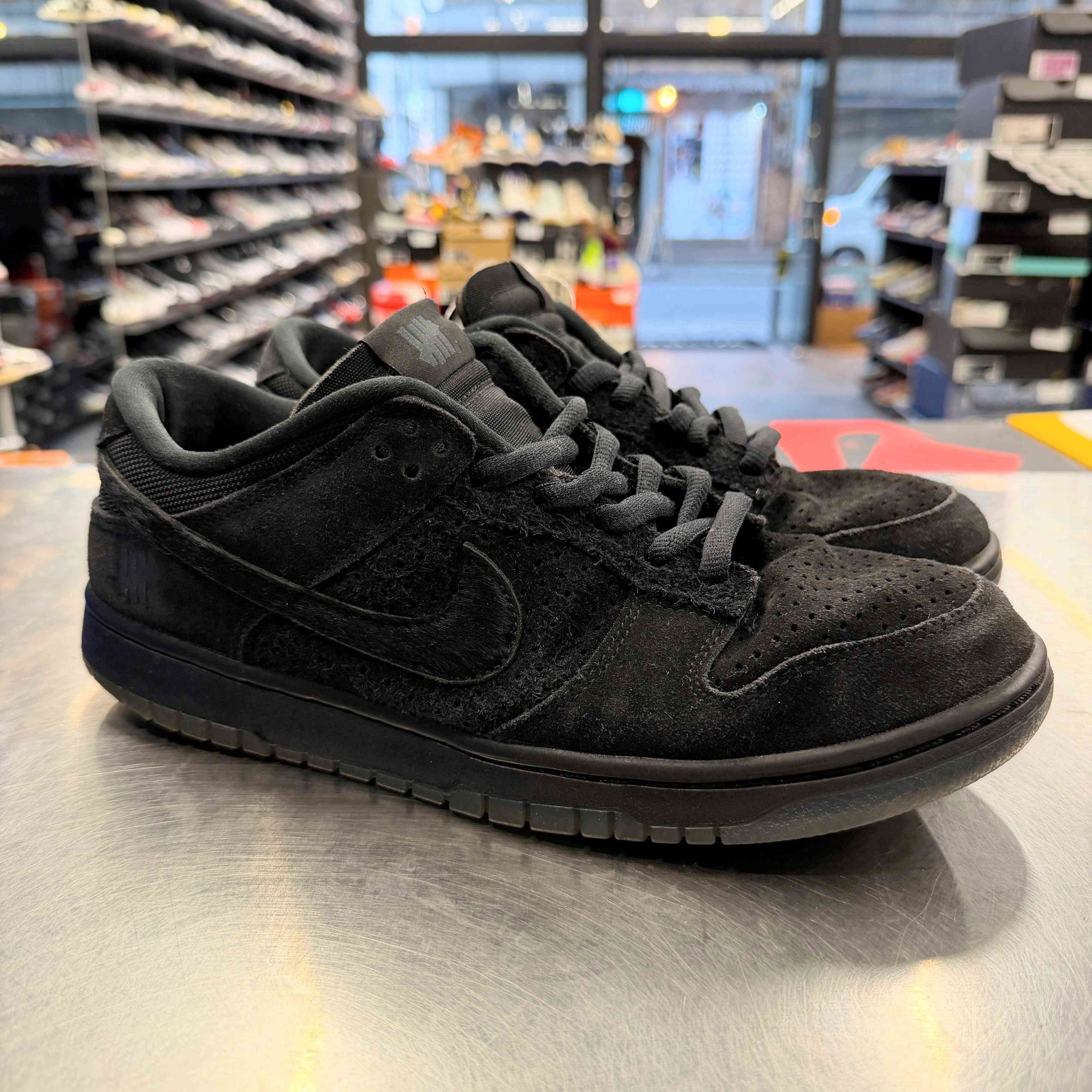【US9.5】 NIKE DUNK LOW SP Undefeated DO9329-001 【USED】
