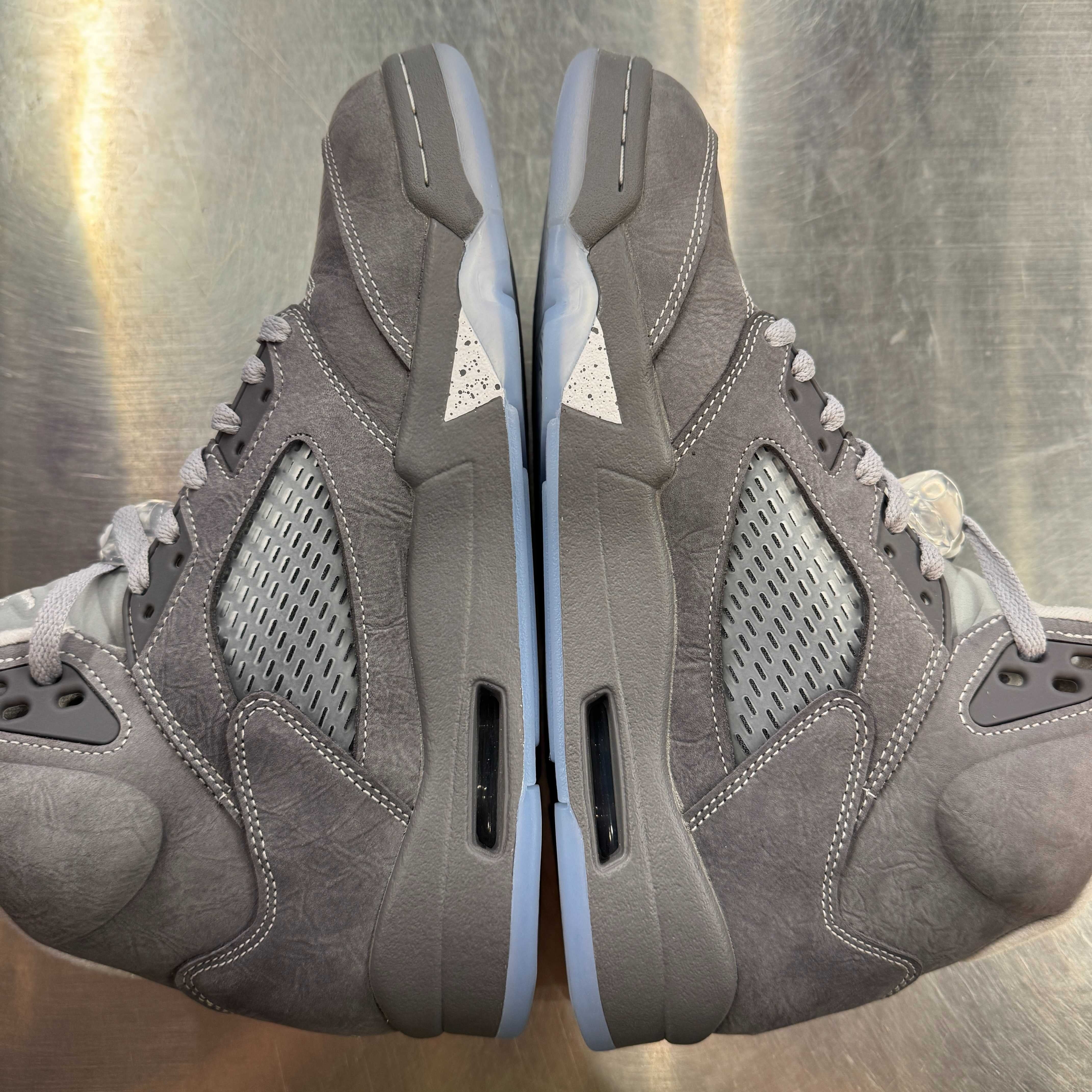 【US9.5】 AIR JORDAN 5 RETRO Wolf Grey DD0587-002 【USED】