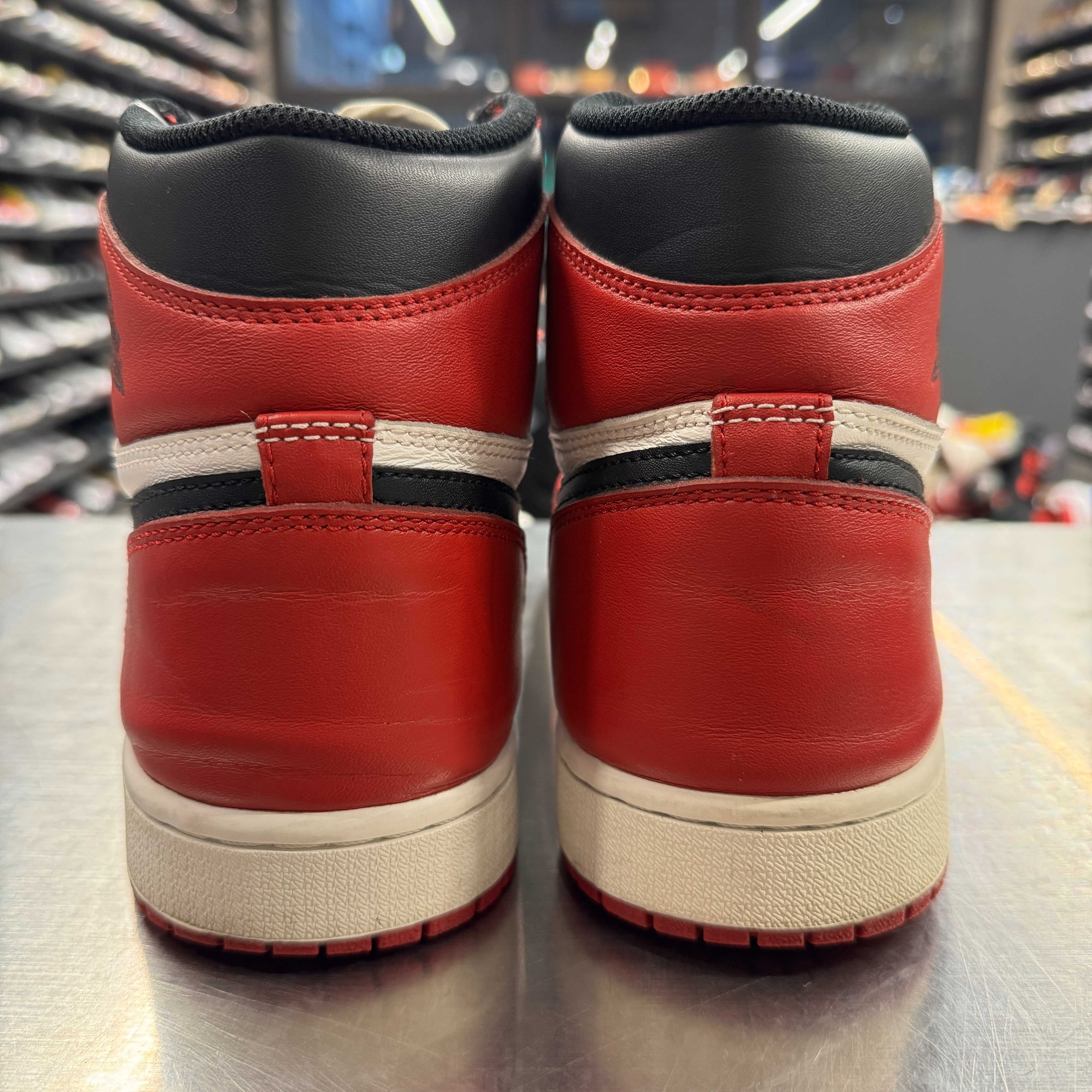 【US10】 AIR JORDAN 1 RETRO HIGH OG CHICAGO 555088-101 【USED】