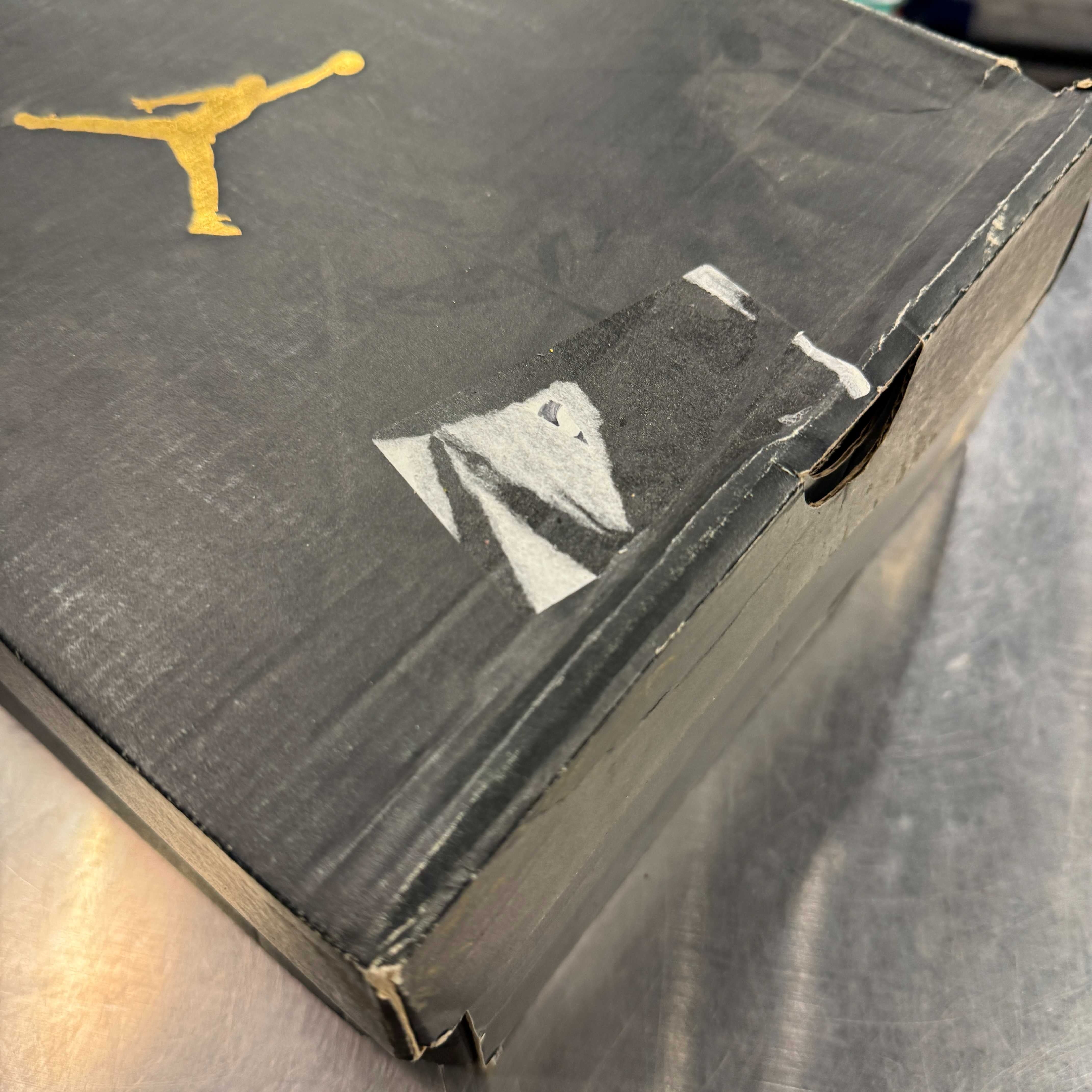【US10】 AIR JORDAN 1 RETRO HIGH OG CHICAGO 555088-101 【USED】