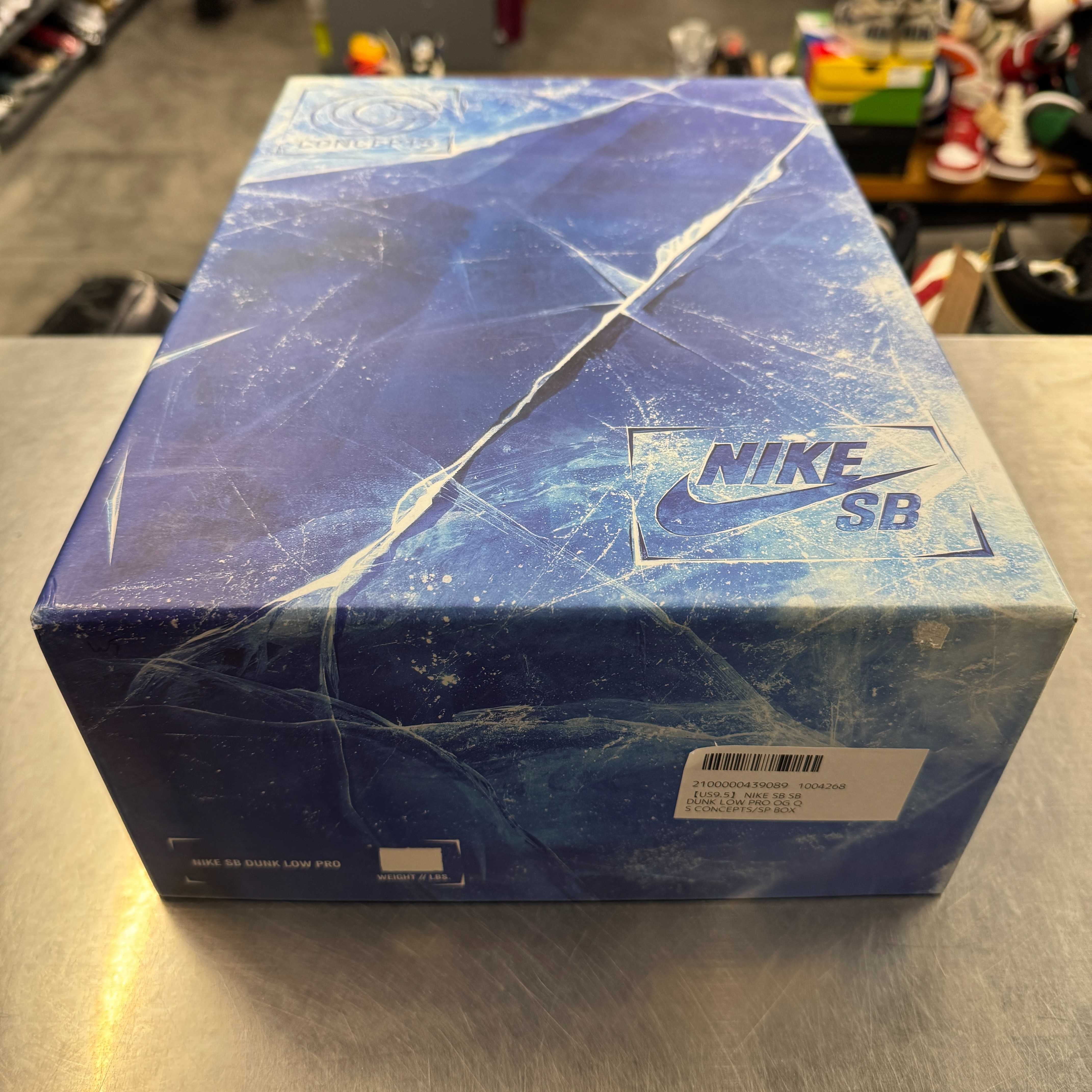 【US9.5】 NIKE SB SB DUNK LOW PRO OG QS CONCEPTS/SP BOX BV1310-555 【USED】
