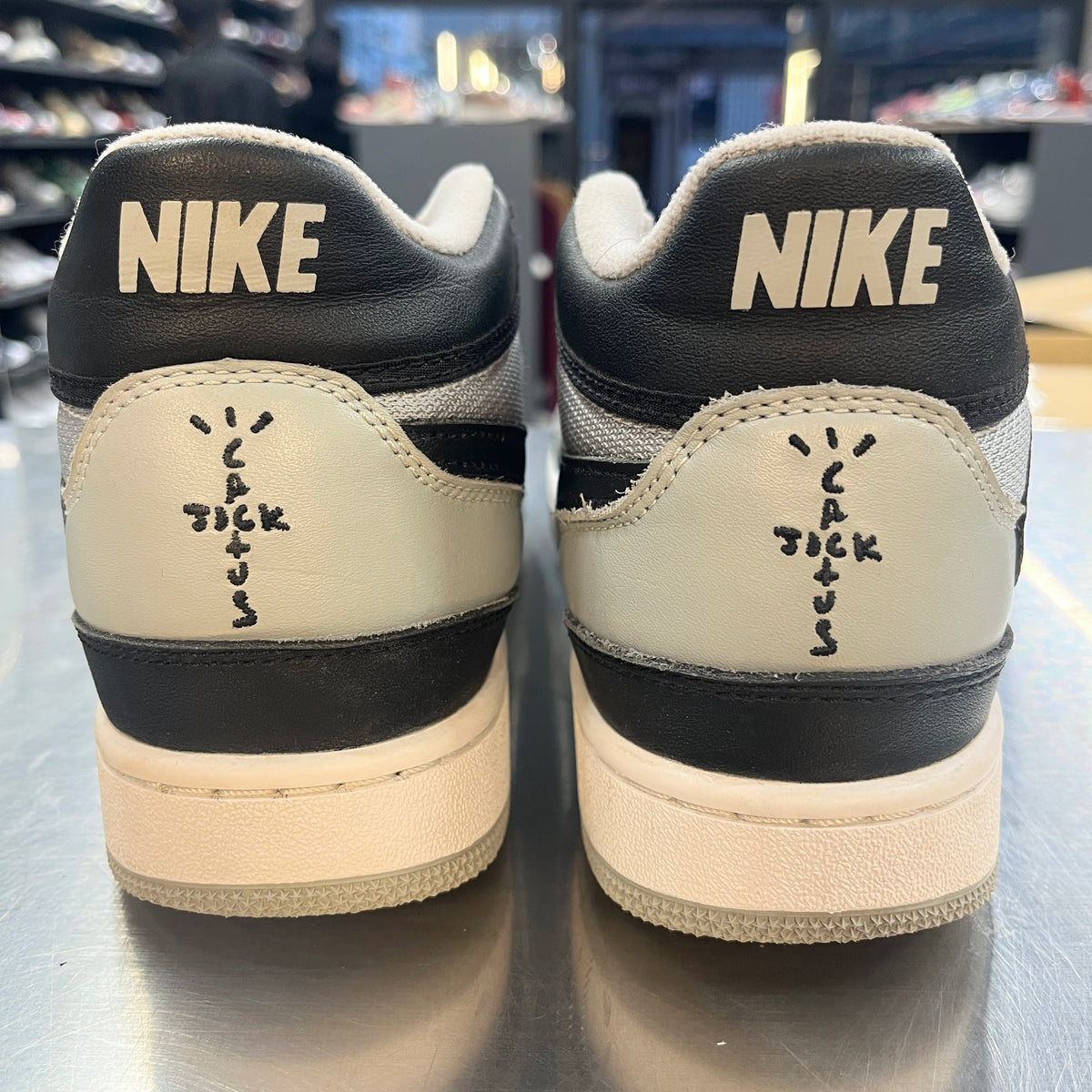 【US9】 NIKE ATTACK SP CJ CACTUS JACK HF4198-001 【USED】