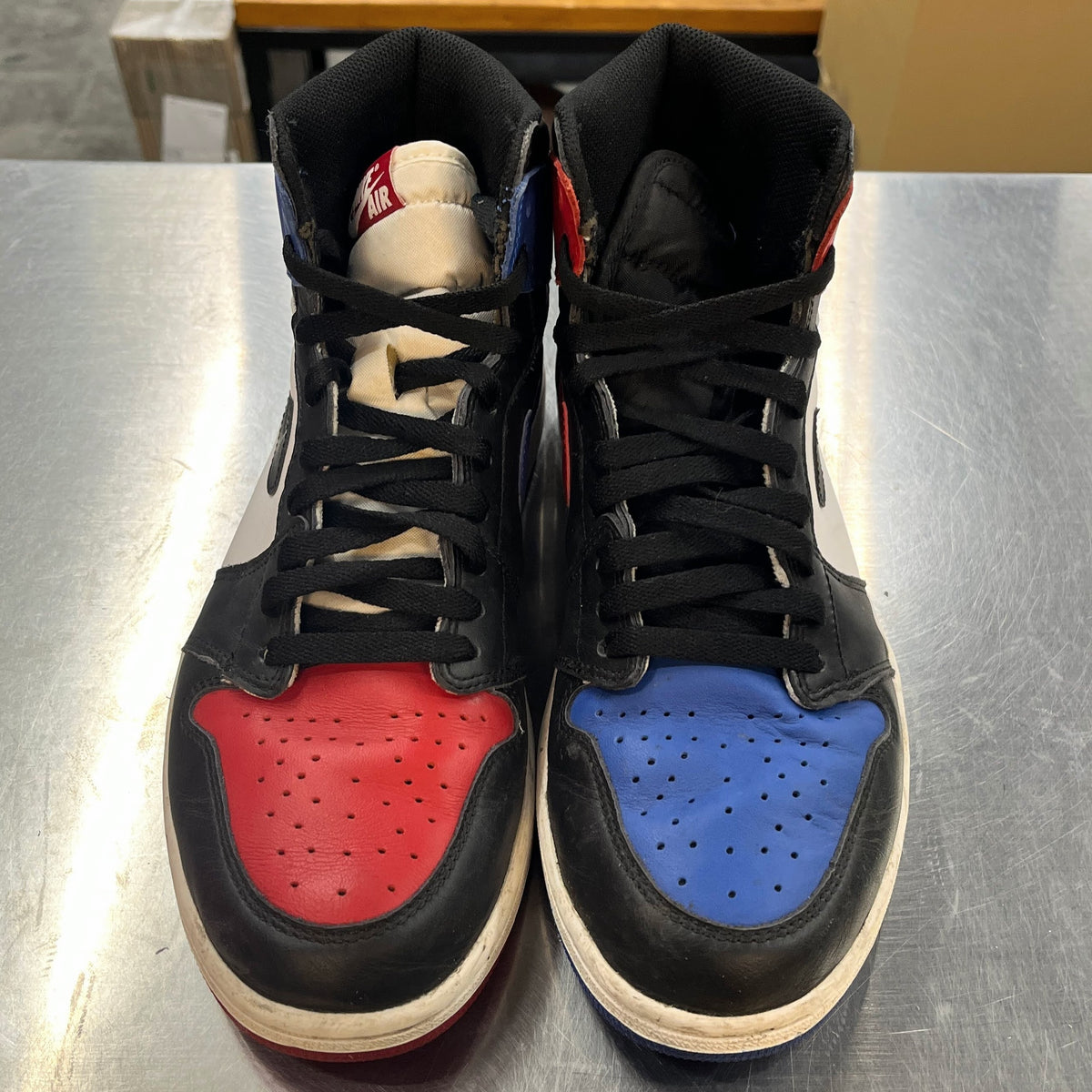 【US10】 AIR JORDAN 1 RETRO HIGH OG 555088-026 【USED】