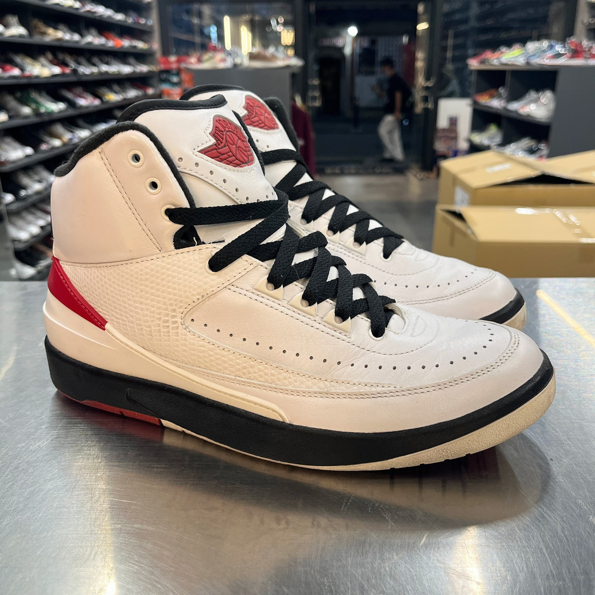 【US8.5】 AIR JORDAN 2 RETRO DX2454-106 【USED】