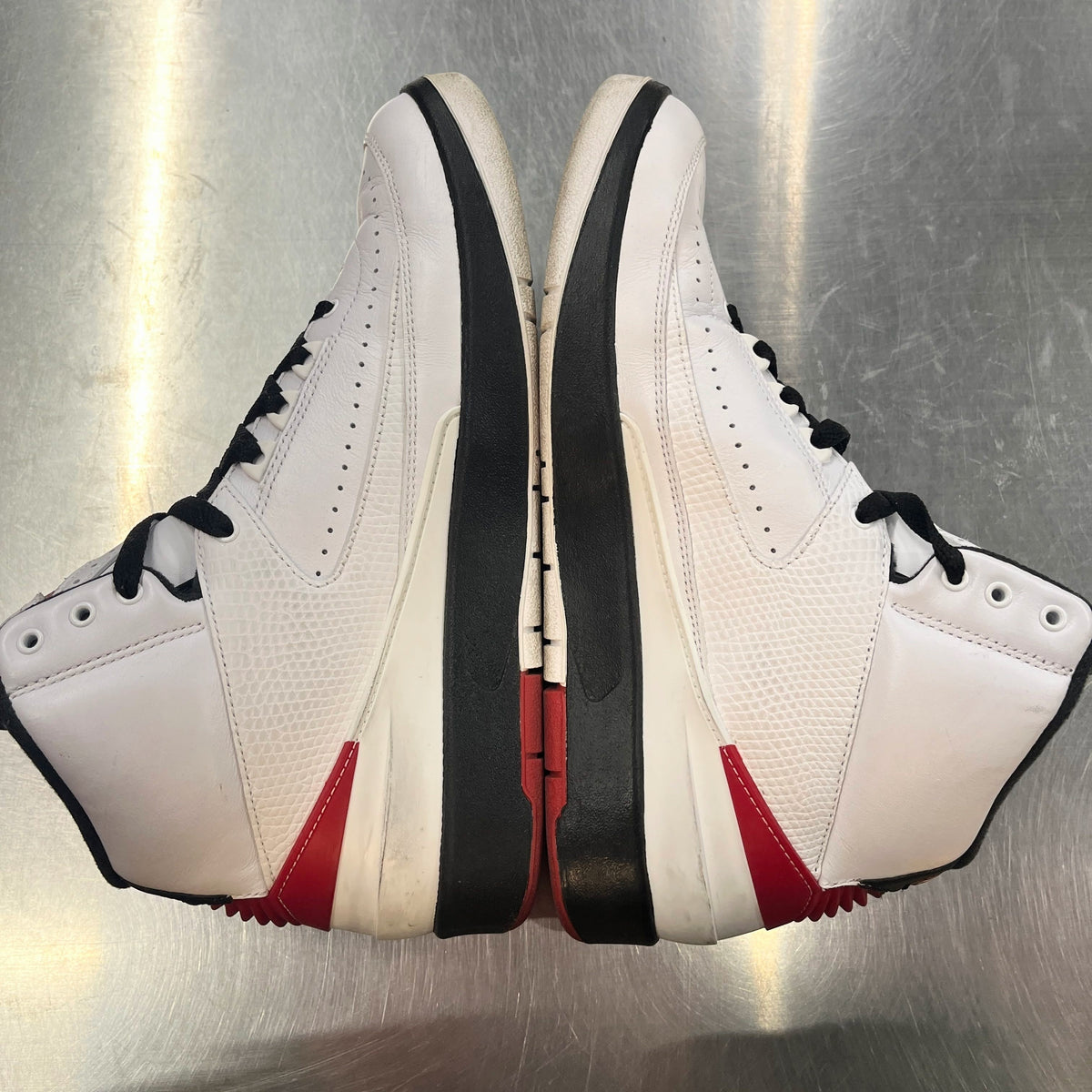 【US8.5】 AIR JORDAN 2 RETRO DX2454-106 【USED】