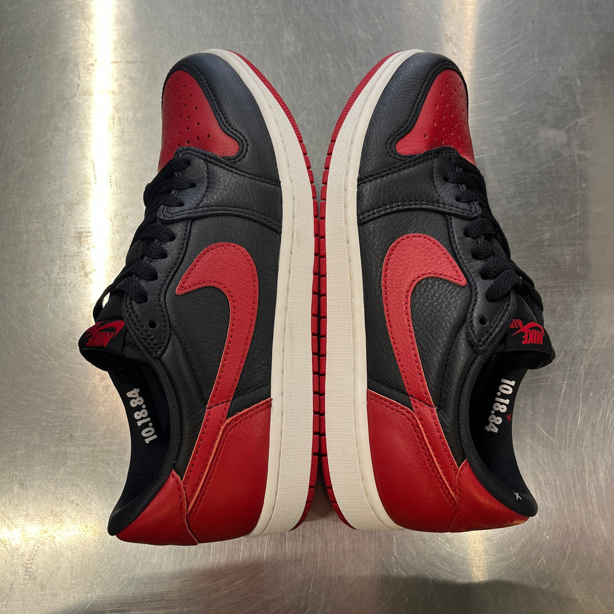 【US10.5】 AIR JORDAN 1 RETRO LOW OG Banned IW6276-001 【USED】