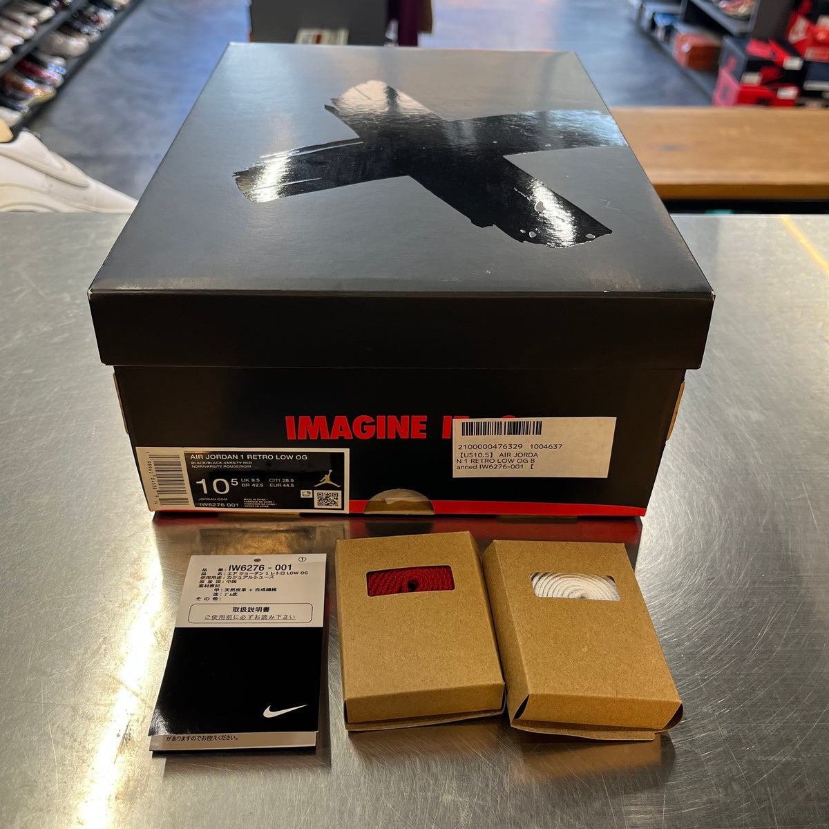 【US10.5】 AIR JORDAN 1 RETRO LOW OG Banned IW6276-001 【USED】