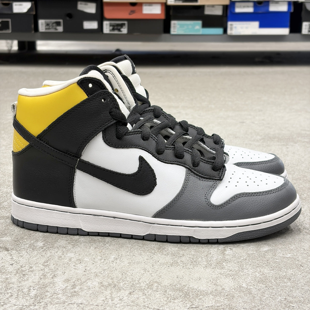 【US10.5】 NIKE SB DUNK HIGH PRO SB DANIEL SHIMIZU 305050-101 【USED】