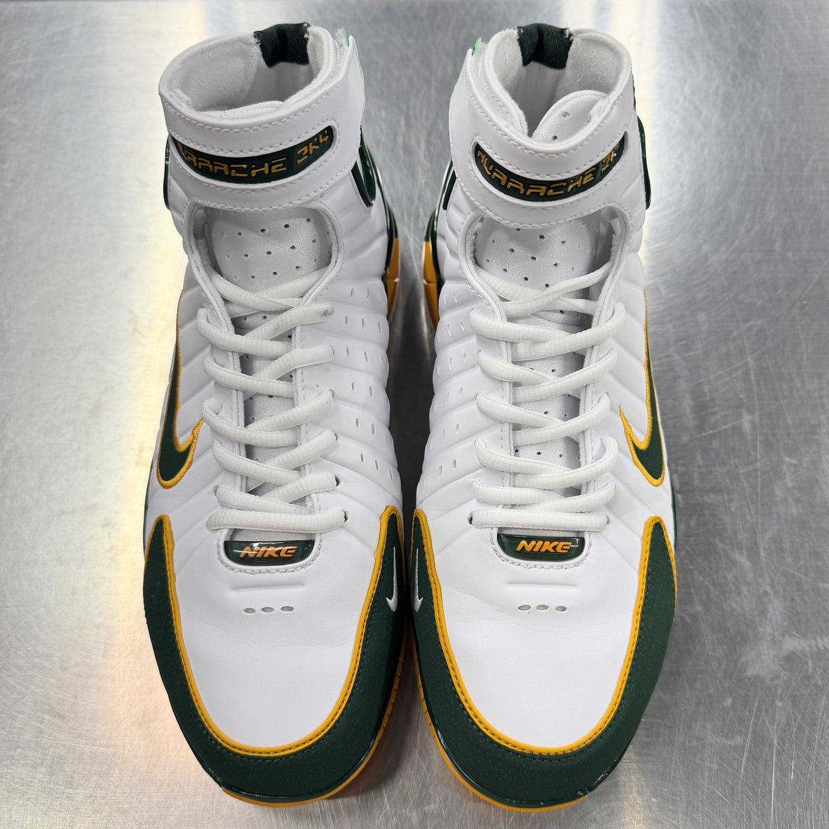 【US8】 NIKE AIR ZOOM HUARACHE 2K4 IW1884-100 【USED】