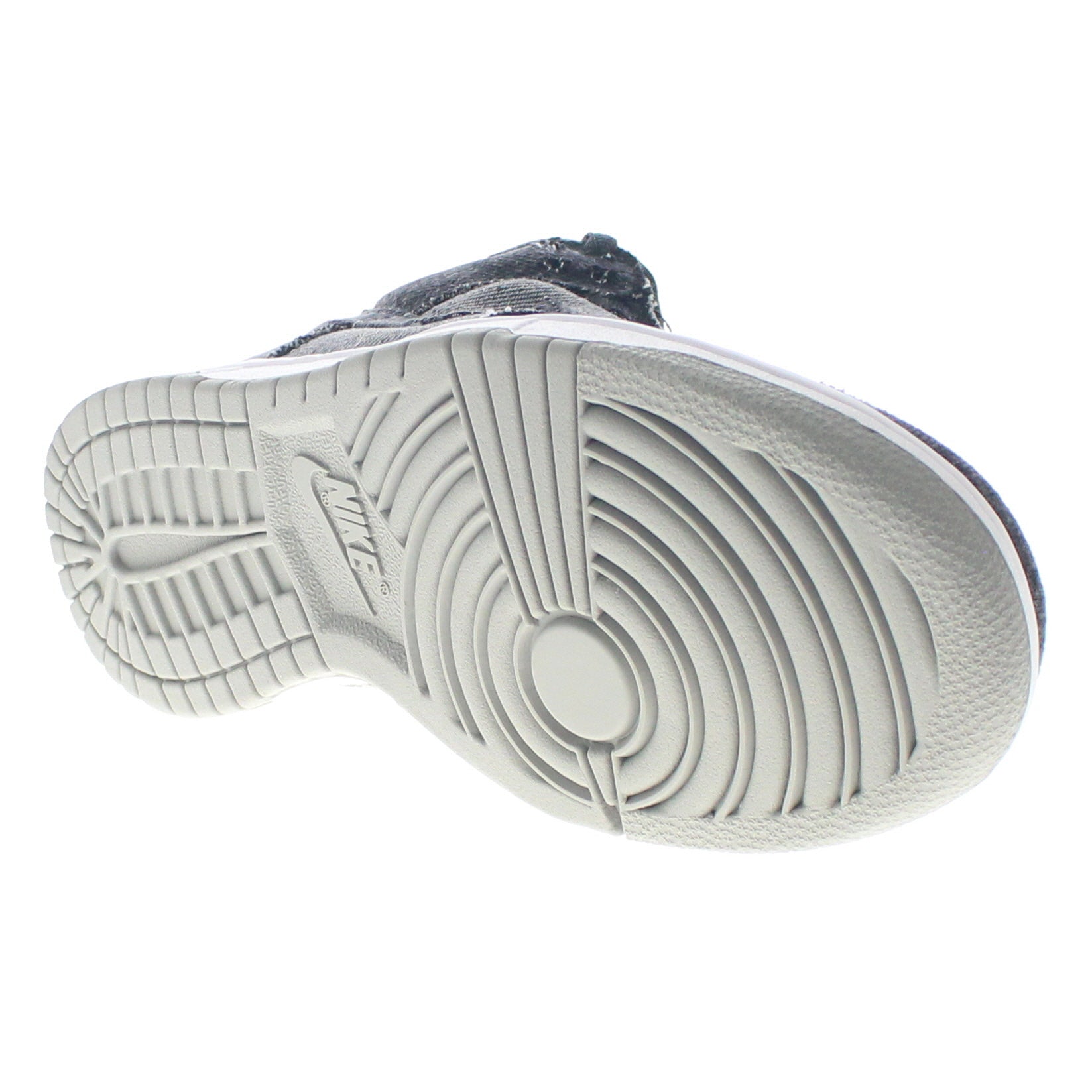 Archives image Nike SB Dunk Low Medicom Toy 2
