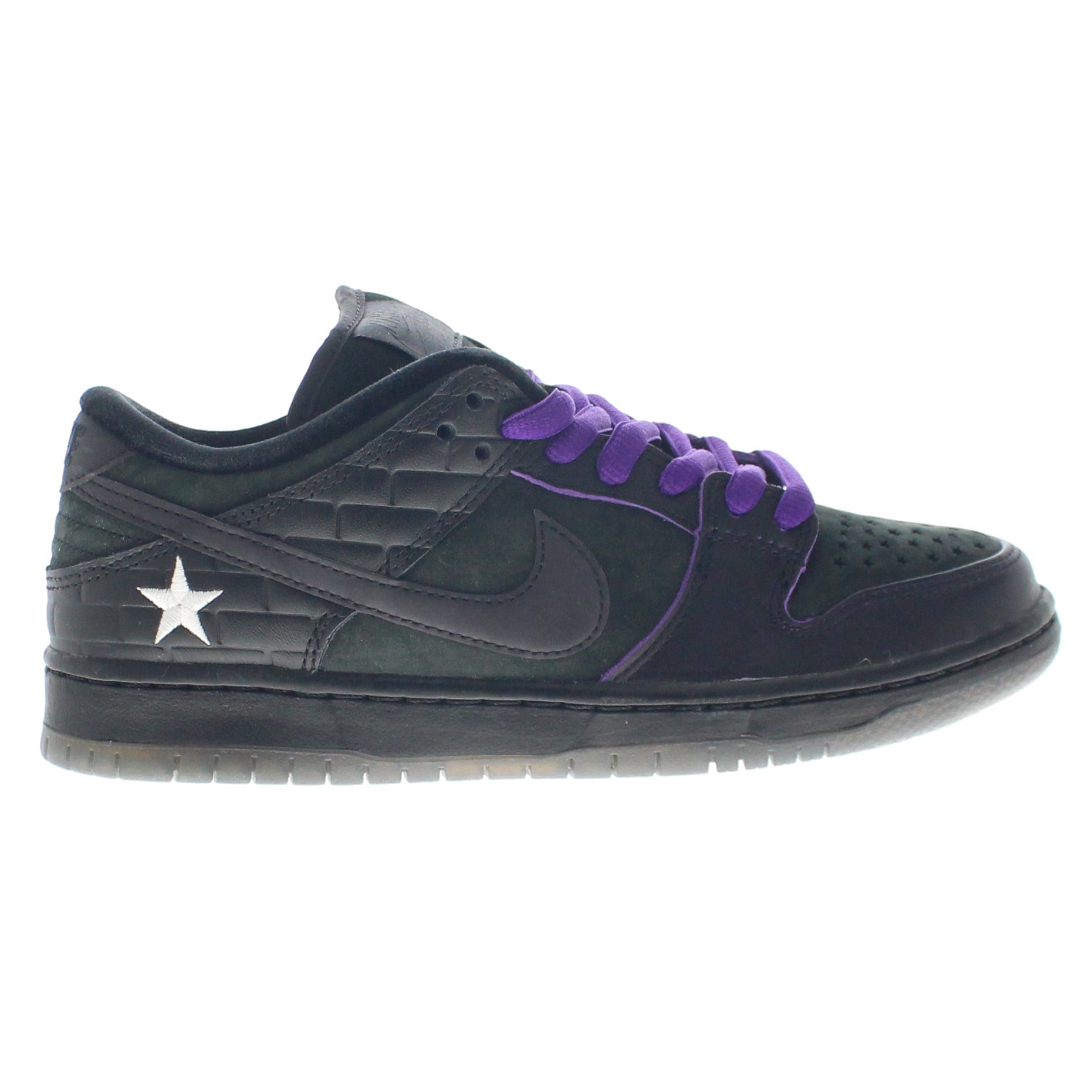 Archives image Nike SB Dunk Low Pro QS 
